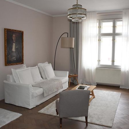 Center Marvel Apartment Ljubljana Ngoại thất bức ảnh